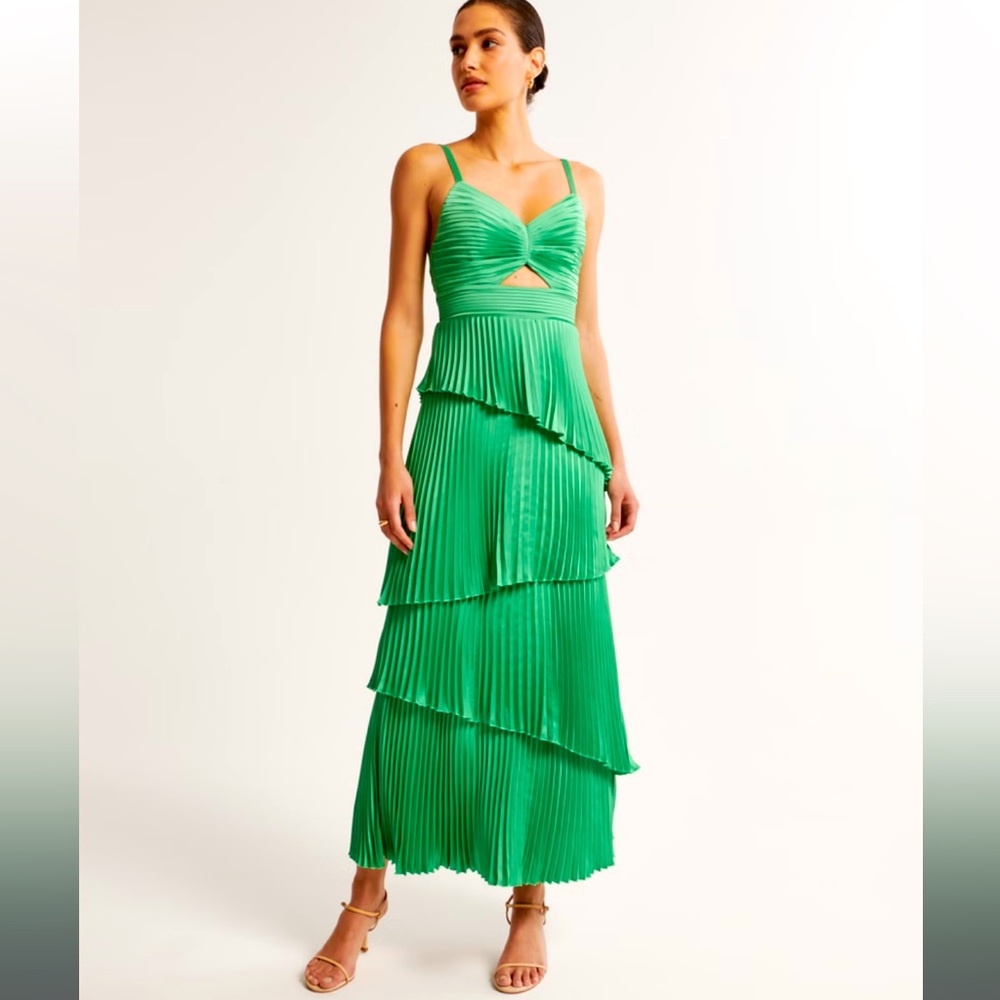 The A&F Giselle Pleated Tiered Maxi Dress